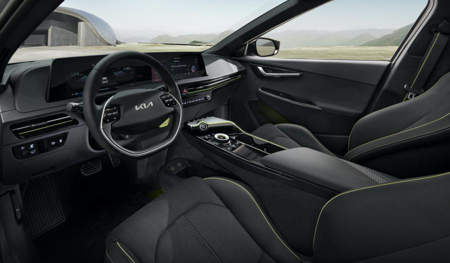 Интерьер Kia EV6 GT 2021 года  (WW) (фото 6 из 6)